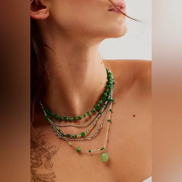 NWT Free People Aurelia Layered Necklace In Jade Green & Silver - Picture 2 of 10
